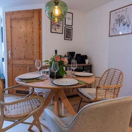 Apartamento Cozy I Hochwertig Eingerichtet Netflix Parkplatz Nespresso Longkamp Exterior foto